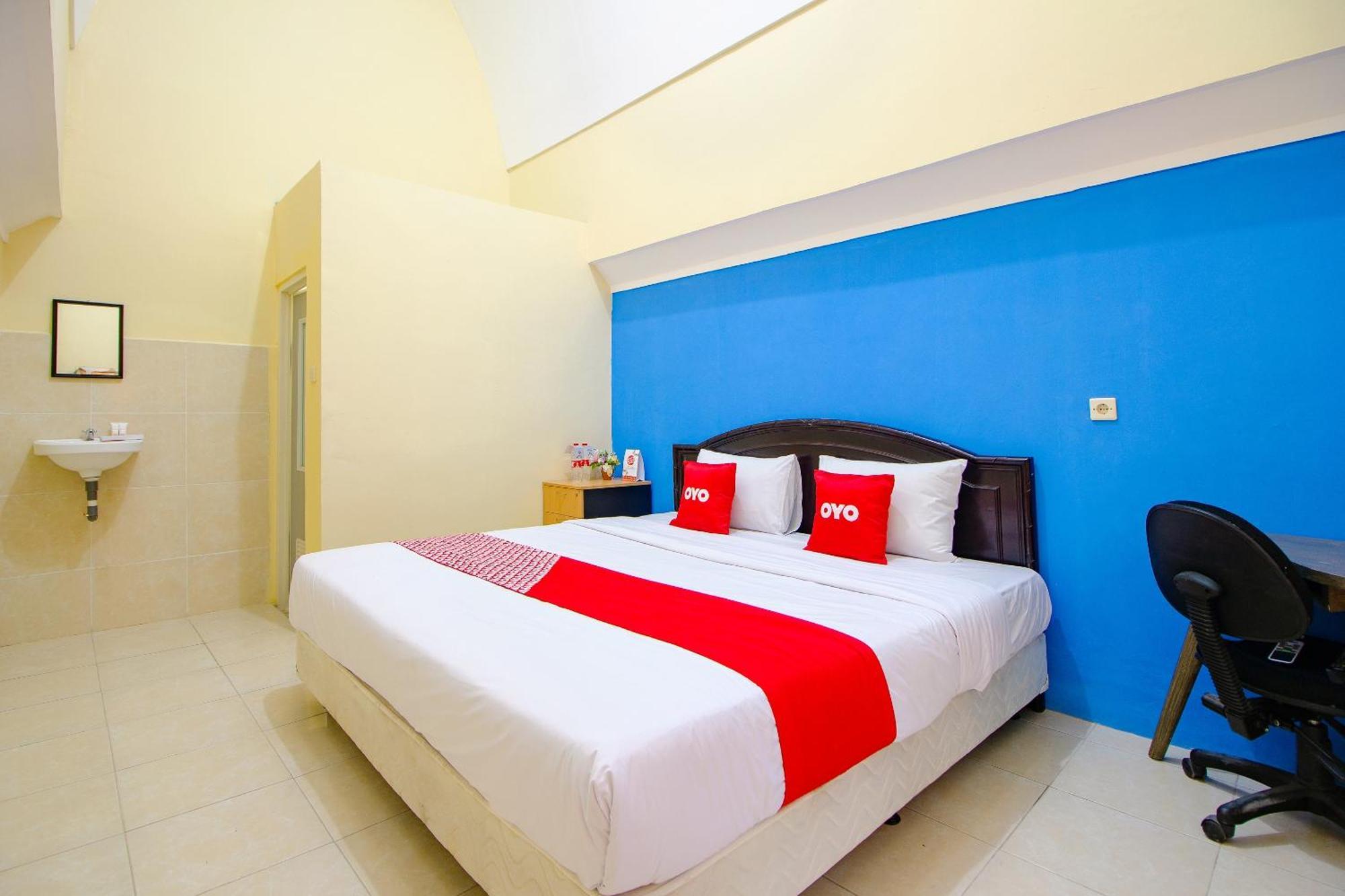 Oyo Life 1643 Grand Monica Hotel Maguwo Luaran gambar