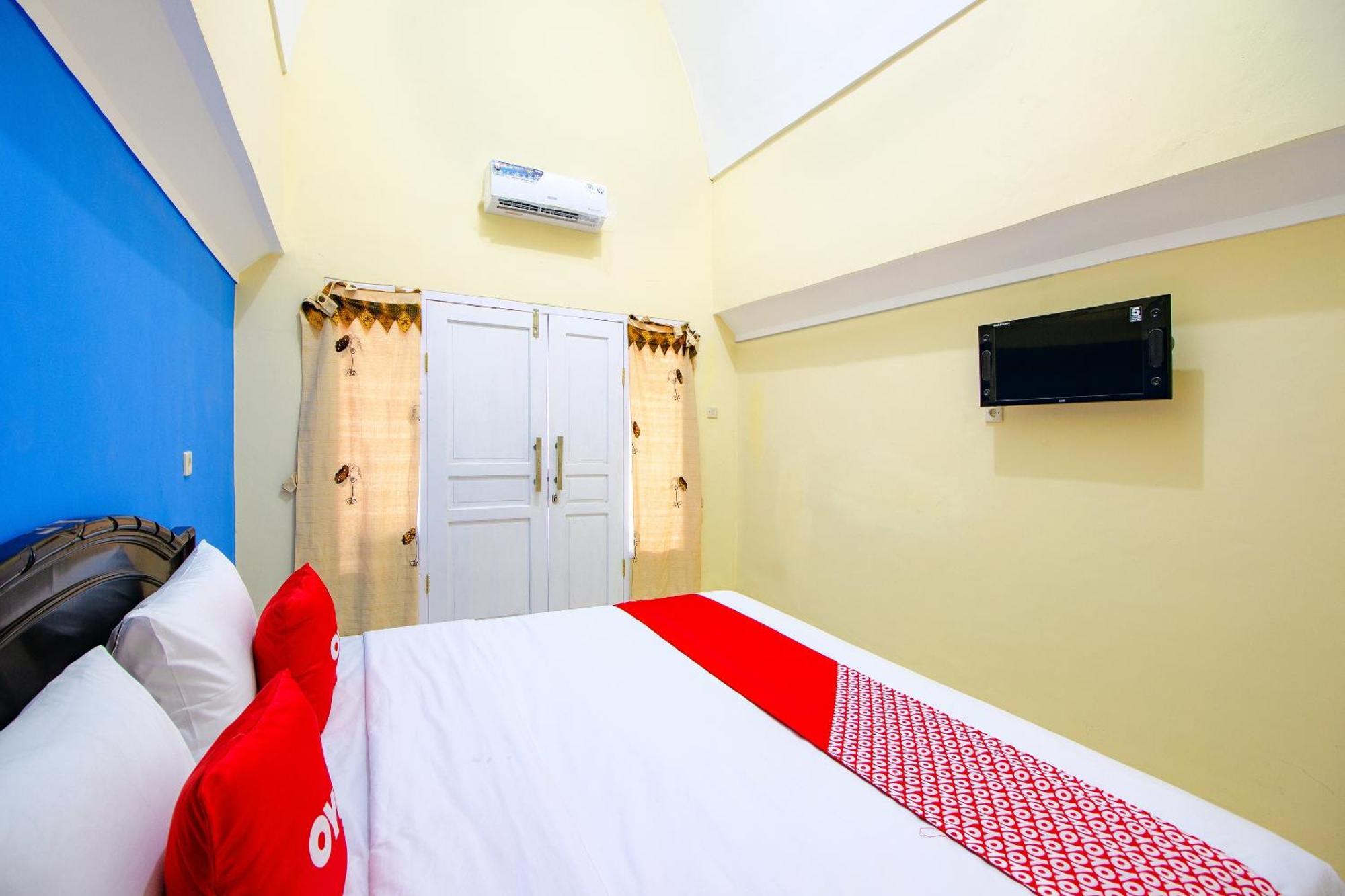 Oyo Life 1643 Grand Monica Hotel Maguwo Luaran gambar