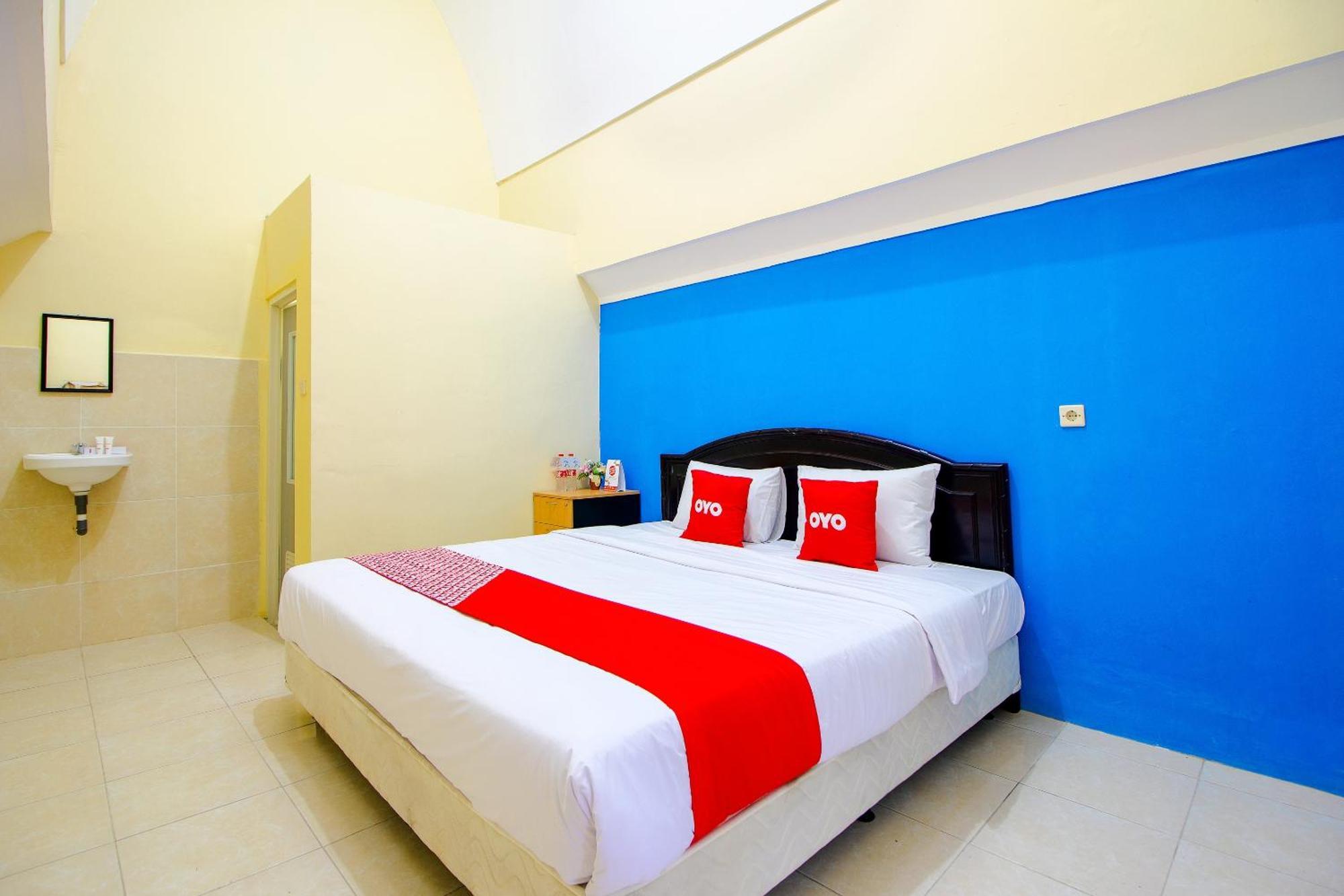 Oyo Life 1643 Grand Monica Hotel Maguwo Luaran gambar